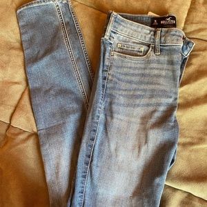 Hollister jeans